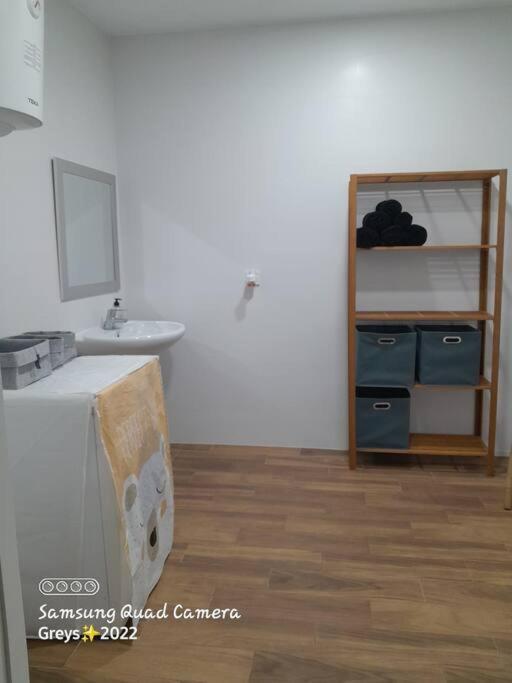 Apartamento Nuevo Cerca De La Playa Y Del Centro 瓦伦西亚 外观 照片
